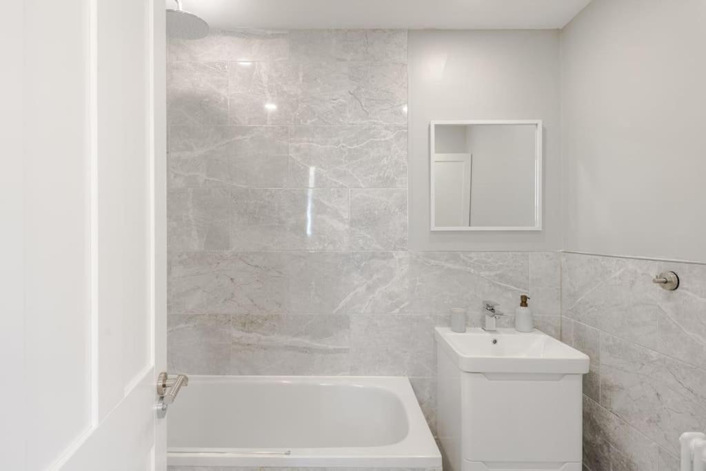 The Oval Abode Apartment London Exterior photo